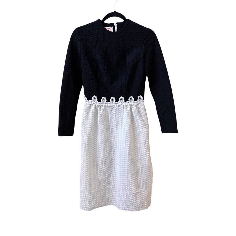 Vintage Miss Donna Black & White 1960’s Mod Dress Faux Pearl Detailing
